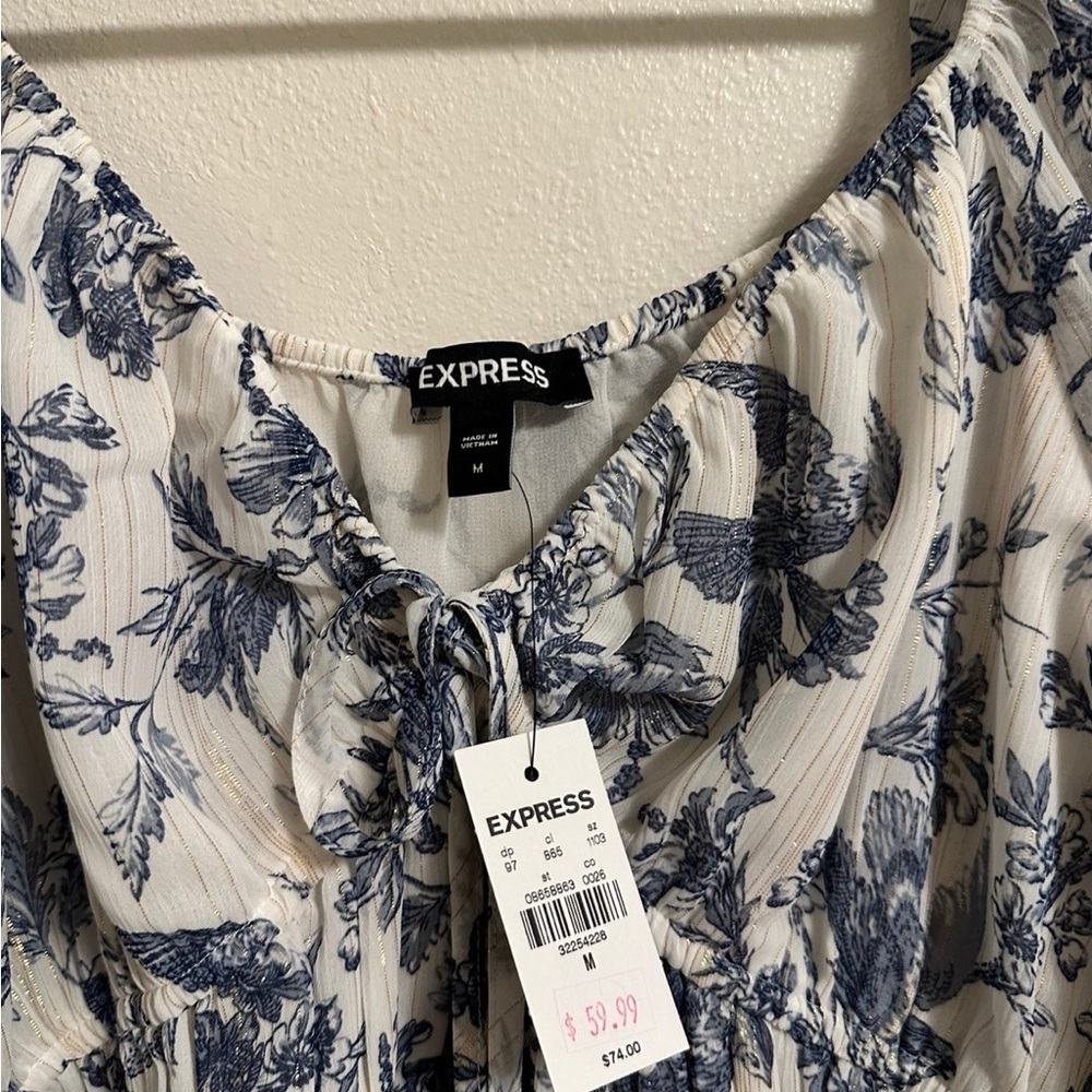 NEW Floral Long Sleeve Express Top